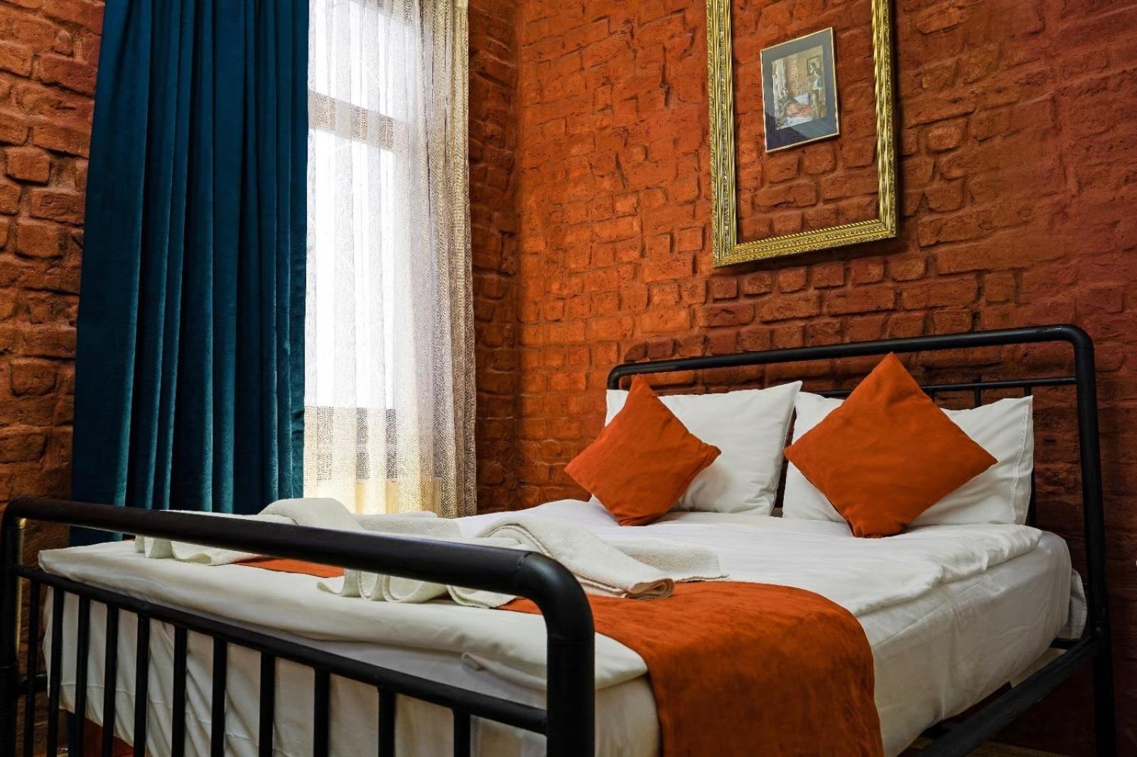 White Bolshoi Rooms Стамбул Экстерьер фото